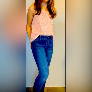 Set: Pattern shirt & Skinny jeans